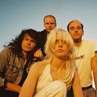 Amyl and The Sniffers
