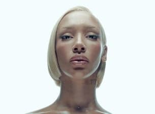 Naomi Sharon