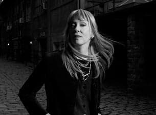 Suzanne Vega