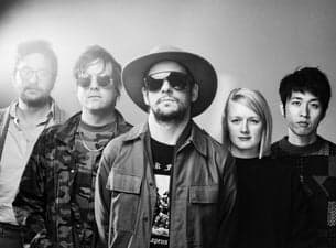 Ryan Davis & the Roadhouse Band