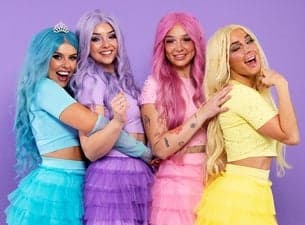 DOLLY STYLE - FAMILJESHOWEN