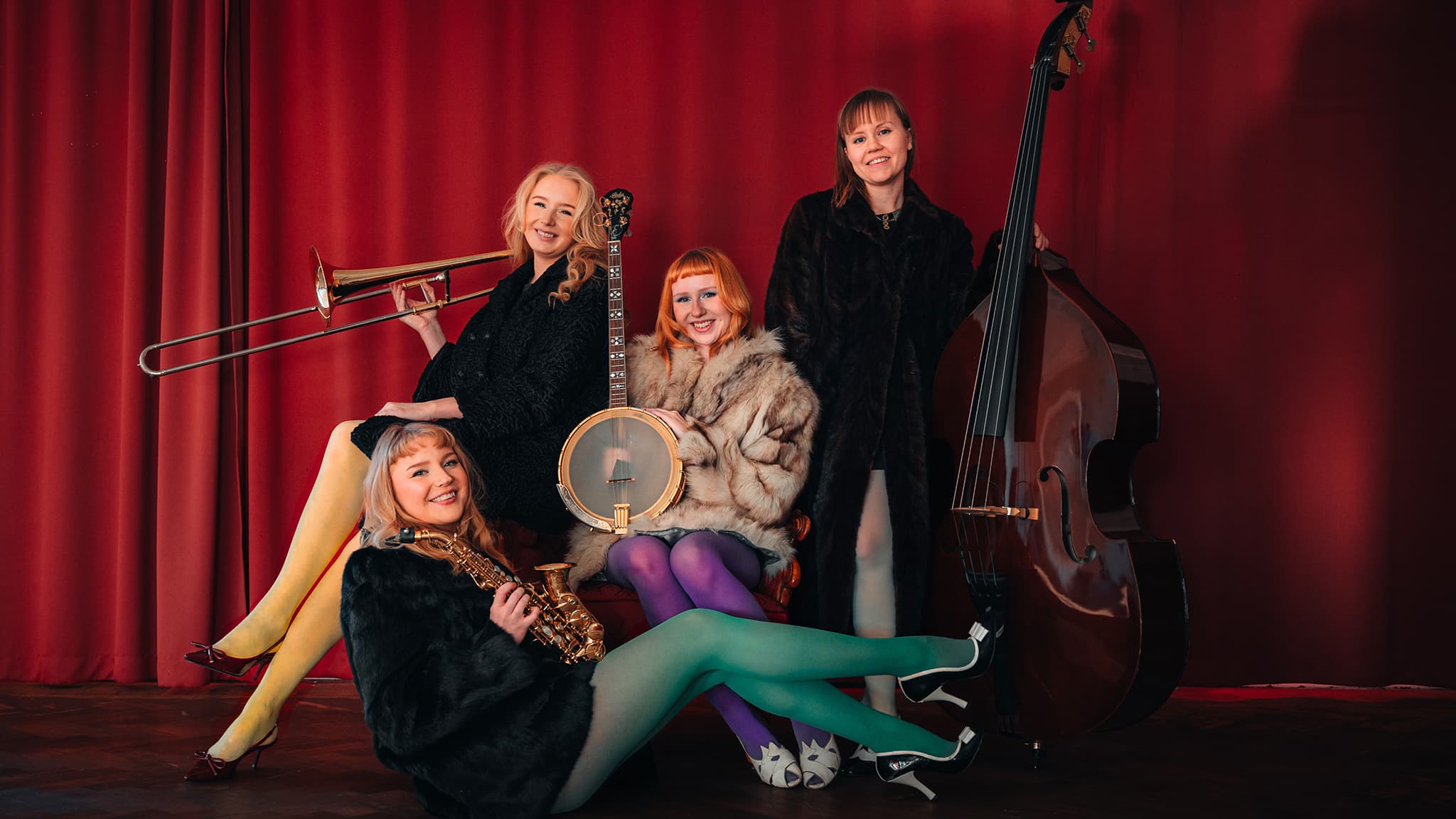The Carling Sisters - Katalins Bakficka
