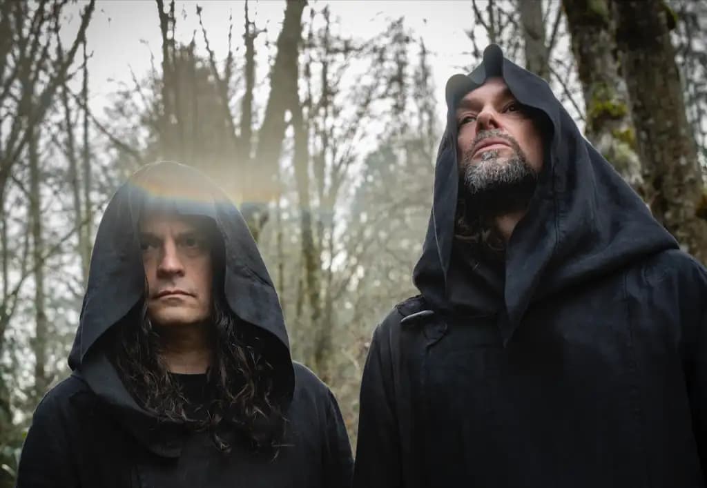 SUNN O)))