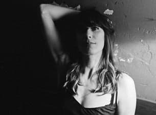 Nicki Bluhm