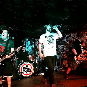 D.R.I / DIRTY ROTTEN IMBECILES